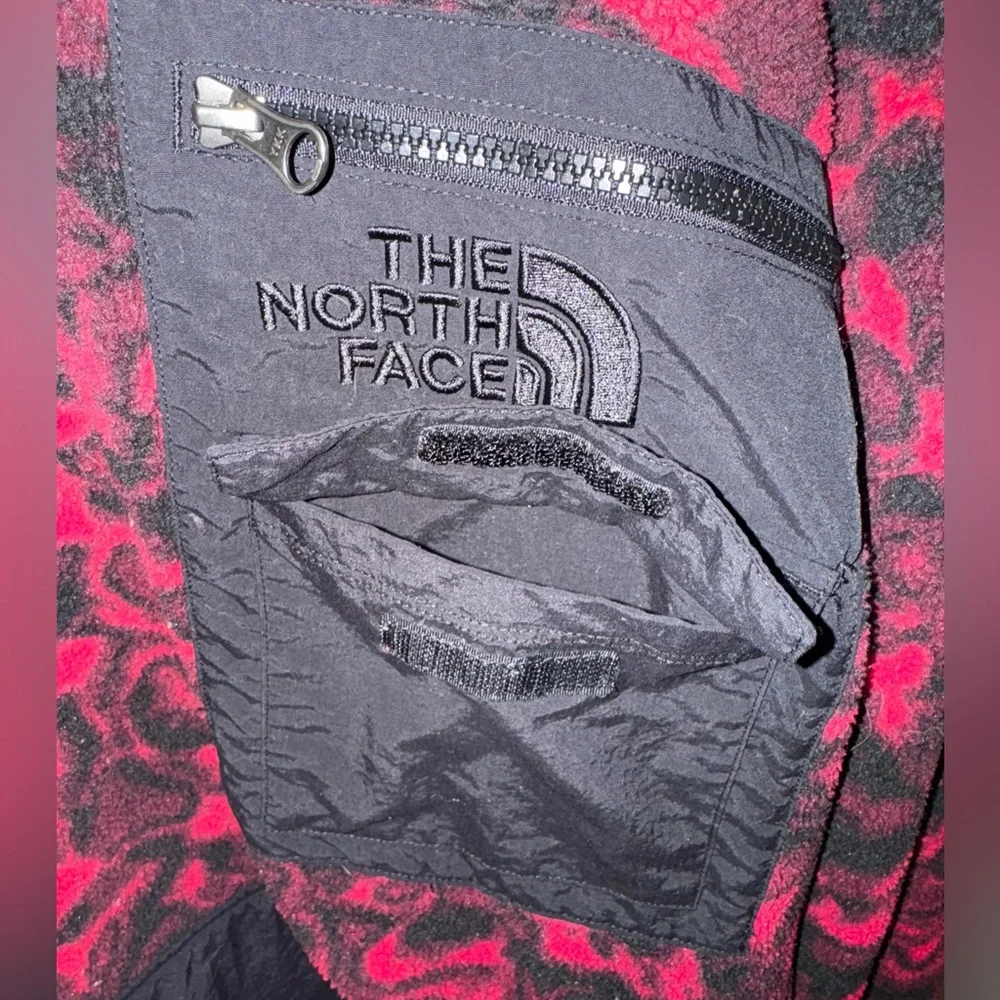 RARE North Face Men's 94 Rage Fleece Pullover Rose Red and Black